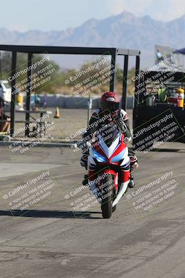 media/Oct-13-2025-Moto Forza (Mon) [[a66d839500]]/1-Around the Pits/